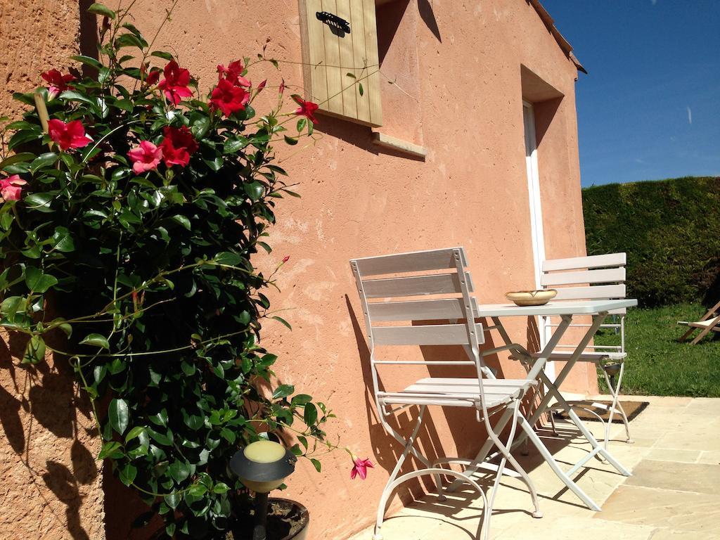 Bed and Breakfast Chez Calou Mane  Esterno foto